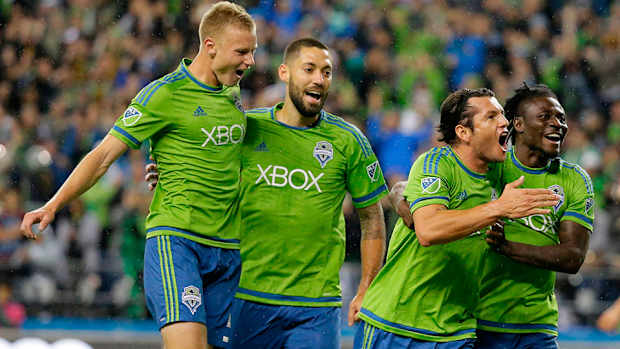clint-dempsey-seattle-sounders-rally-fc-dallas-mls-playoffs-960.jpg
